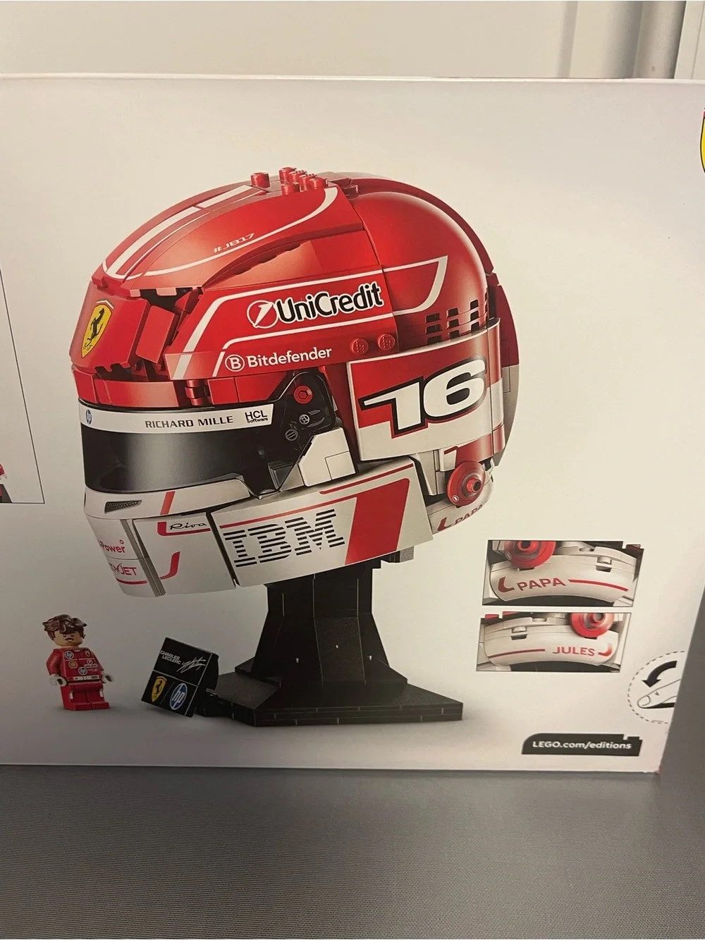 LEGO Editions Vehicles Scuderia Ferrari HP Charles Leclerc Helmet 43014 886Pcs